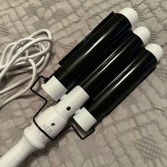 Bondi Boost Wave Wand NWT - Picture 1 of 5